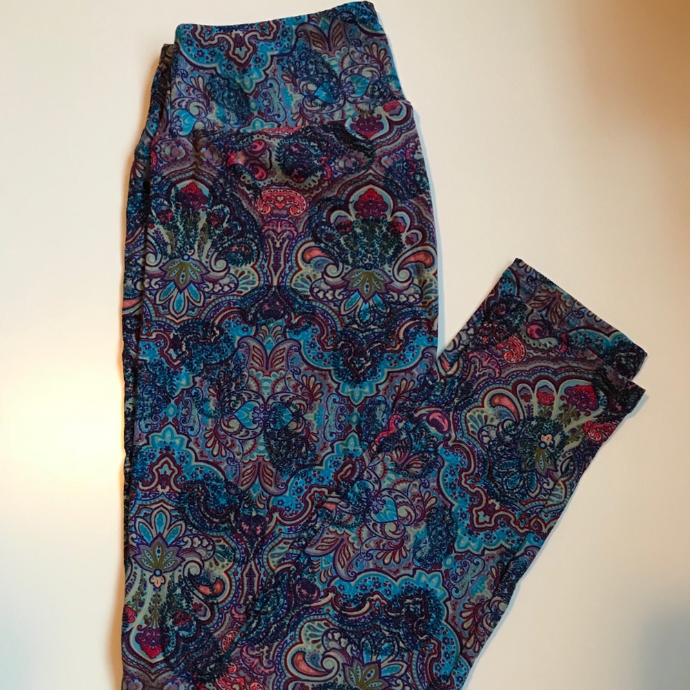 Lularoe Rainbow Paisley Leggings OS NEW